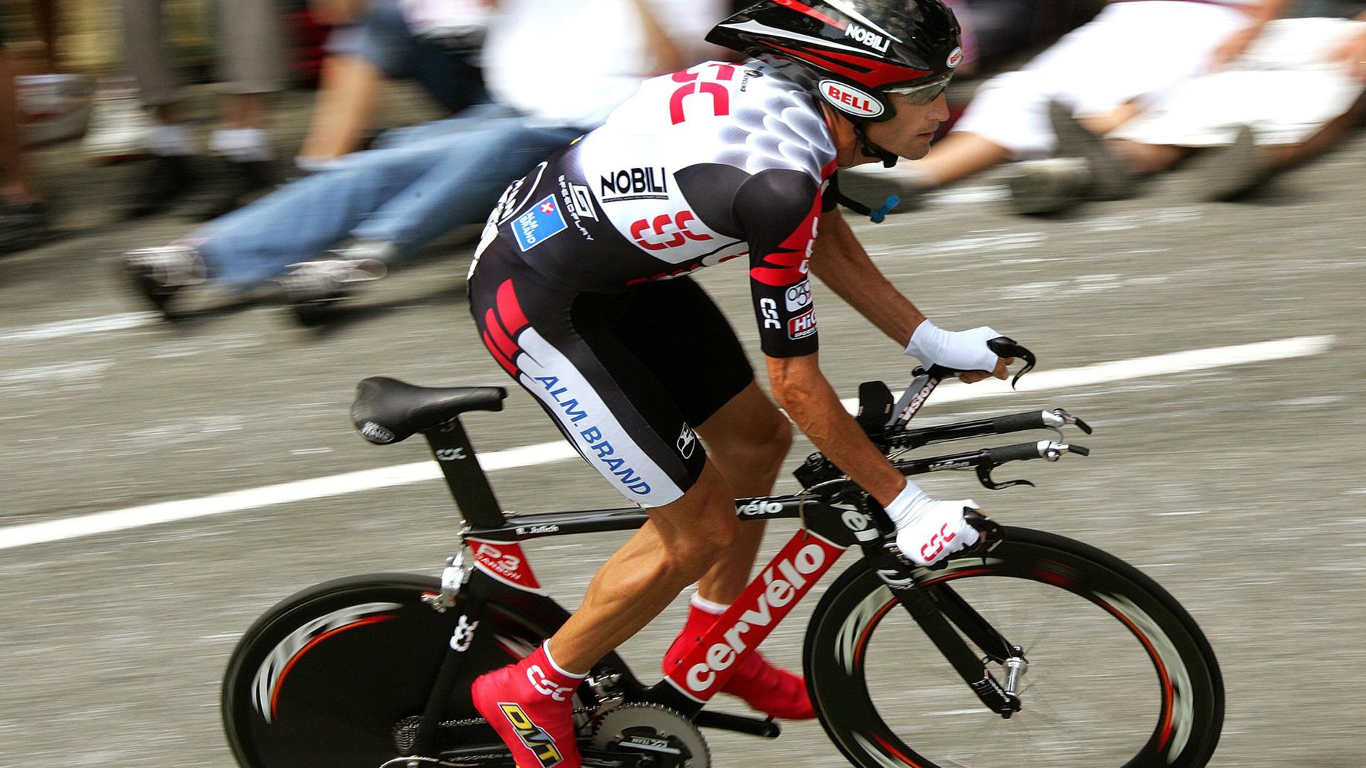 巴萨主场大胜,哈维战术思路愈发成熟,巴萨哈维踢什么位置